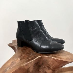 PAUL GREEN Black leather ankle boots women’s size 6